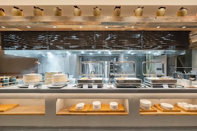 Holiday Inn Express Shanghai Expo Centre by IHG