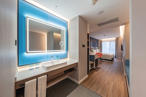 Room amenity - Holiday Inn Express Shanghai Expo Centre by IHG (Shanghai)