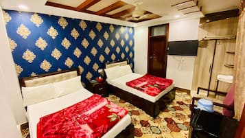 ุณุชุงุฆุฑ ุชุนุชูู
ููุงู ูุงู ู
ุฌุงููุง ูู
ูุงุกุงุช ุฃุณุฑูุฉ