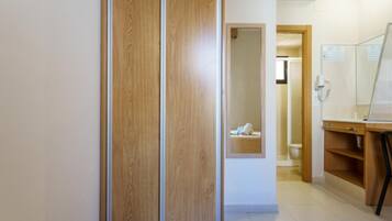 1 habitación y ropa de cama