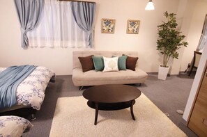 1 bedroom, desk, iron/ironing board, free WiFi