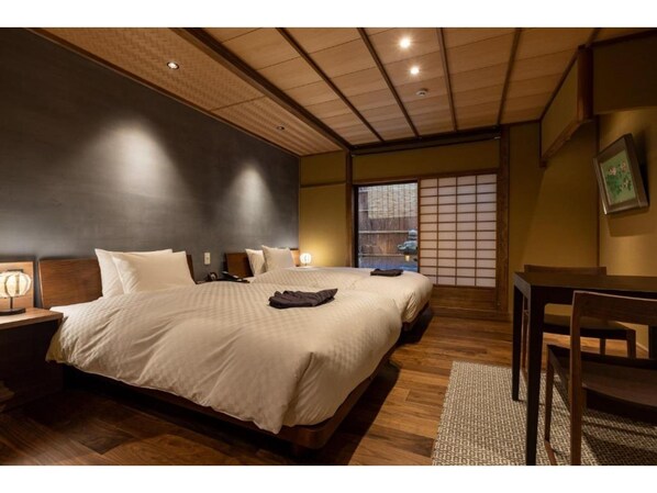 1 bedroom, desk, free WiFi, bed sheets