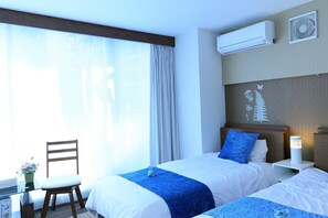 1 bedroom, desk, blackout curtains, free WiFi