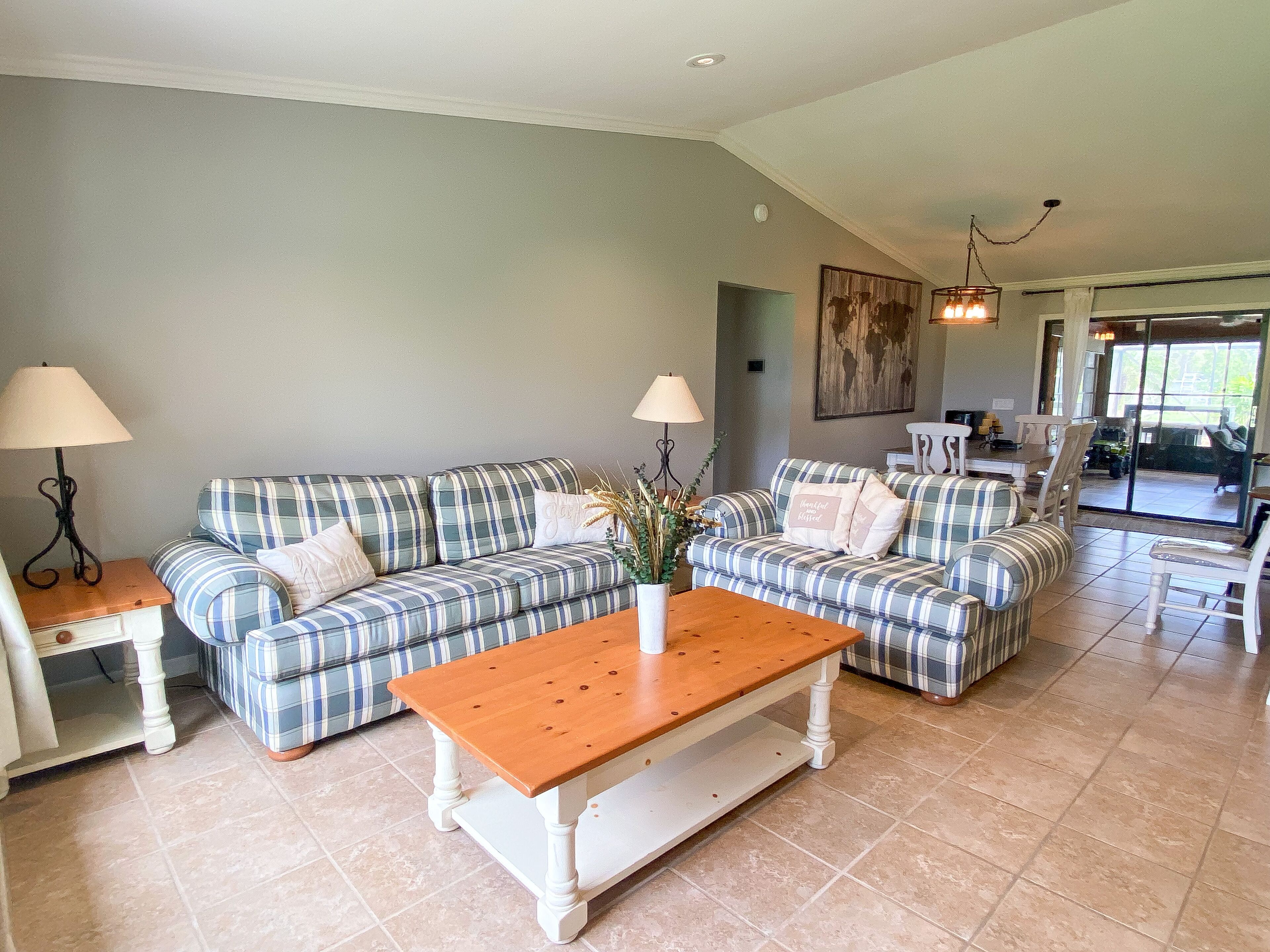 智能電視、足球機