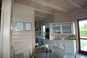 Refrigerador, microondas, horno y lavavajillas