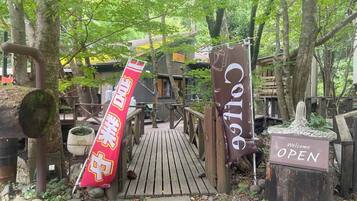 住宿地面