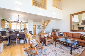 Interior - Ideal Location- 3 BDR Mountain Village Townhome Steps from Skiing (Mountain Village)