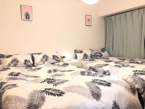 2 bedrooms, desk, iron/ironing board, free WiFi