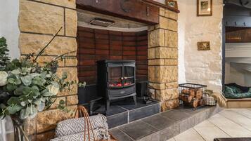 Cottage | Interior