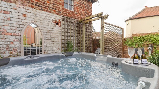 Cottage | Interior - Runnymede (Tewkesbury)