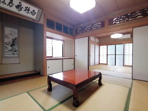 The KeiHouse in the mountains surrounded by the sounds of nature where pets are also allowed  / Shikokuchuo Ehime