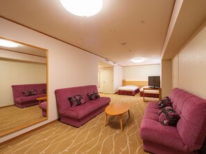 1 habitación, escritorio, tabla de planchar con plancha y wifi gratis 