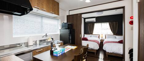 1 chambre, bureau, Wi-Fi gratuit, draps fournis
