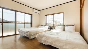 4 habitaciones, escritorio, wifi gratis y ropa de cama