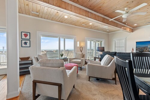 Oceanfront Home w/ Heated Pool, 6 BR / 6 Bath, Elevator, Pet Friendly