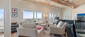 Oceanfront Home w/ Heated Pool, 6 BR / 6 Bath, Elevator, Pet Friendly