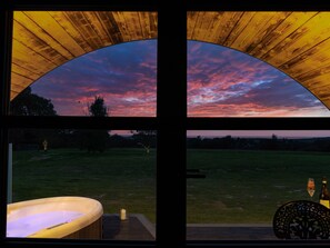 Cottage | Interior - The Piglet Pod (Llanarth)