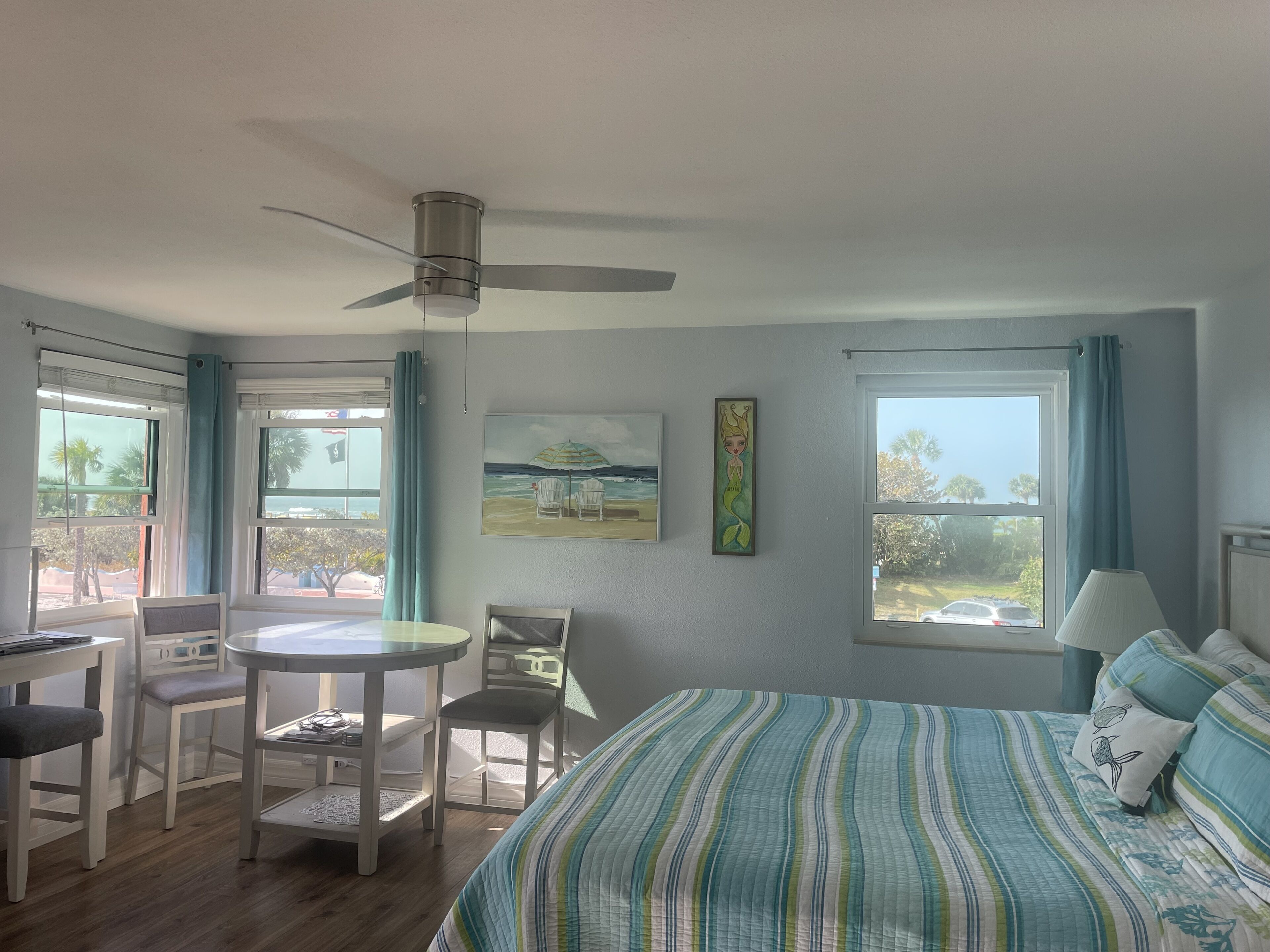 1 chambre, fer et planche à repasser, Wi-Fi gratuit, draps fournis