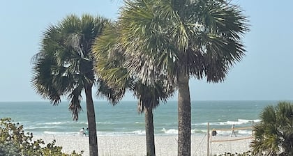 Beachside Condo!