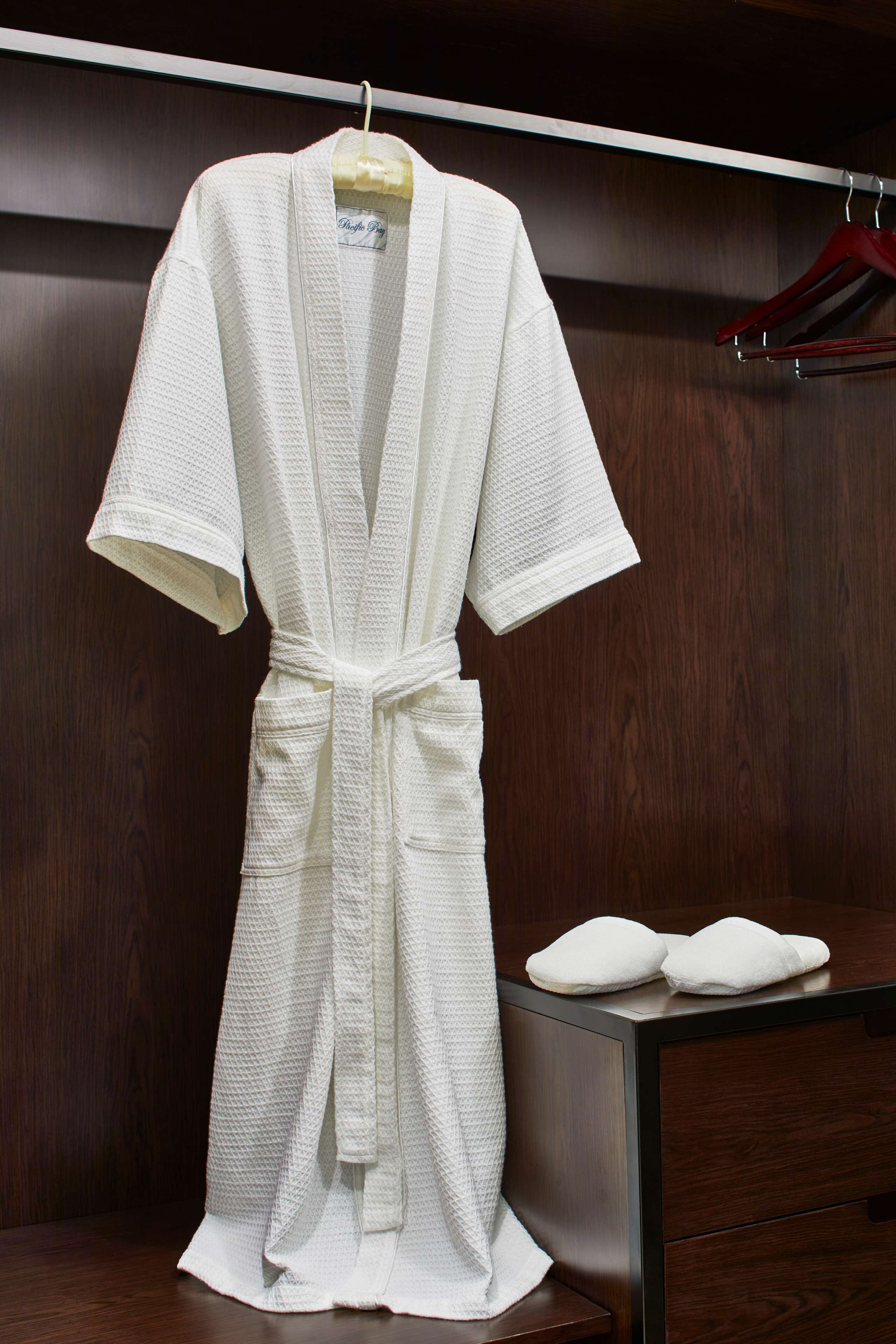 1 bedroom, in-room safe, desk, laptop workspace