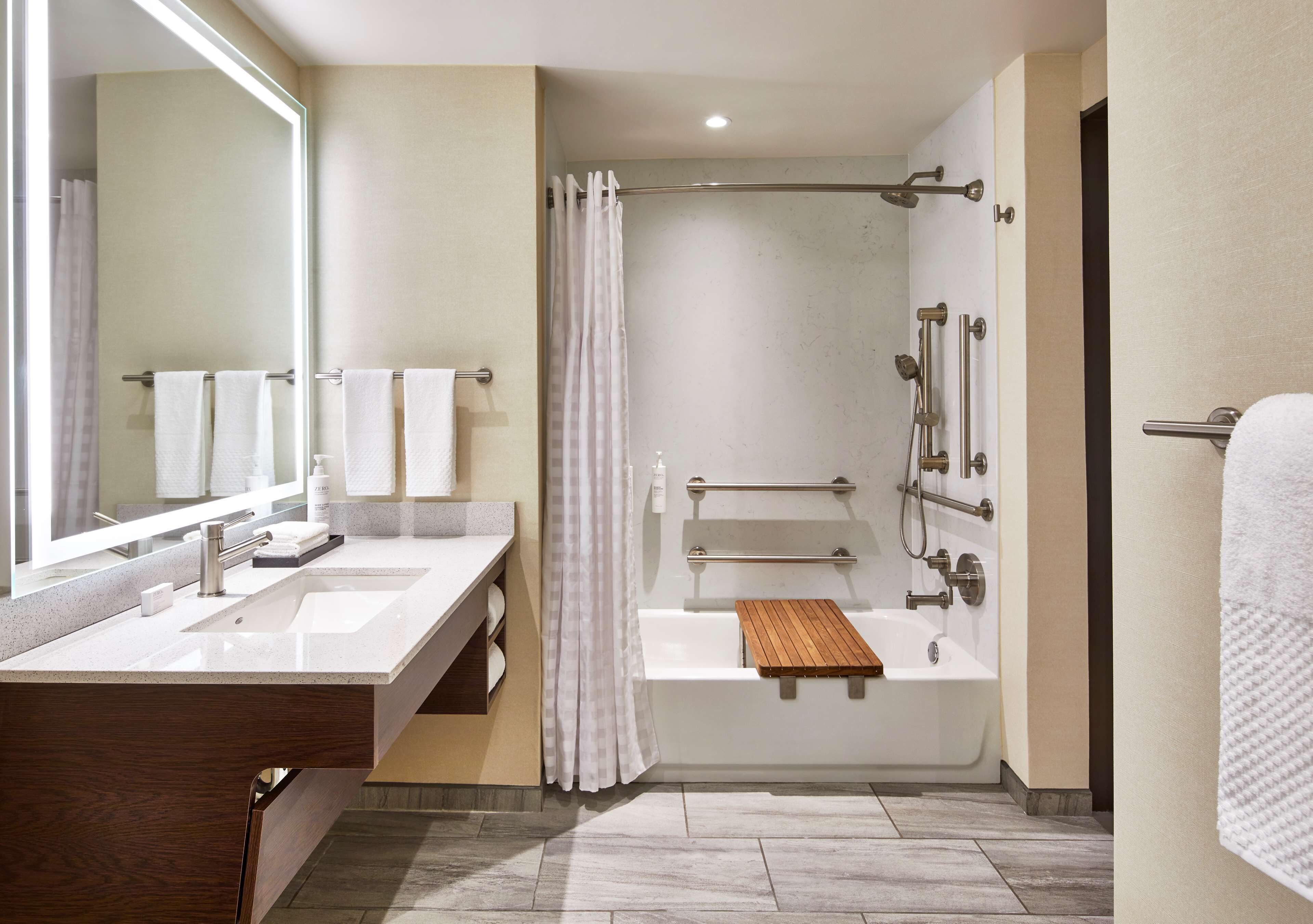 1 bedroom, in-room safe, desk, laptop workspace