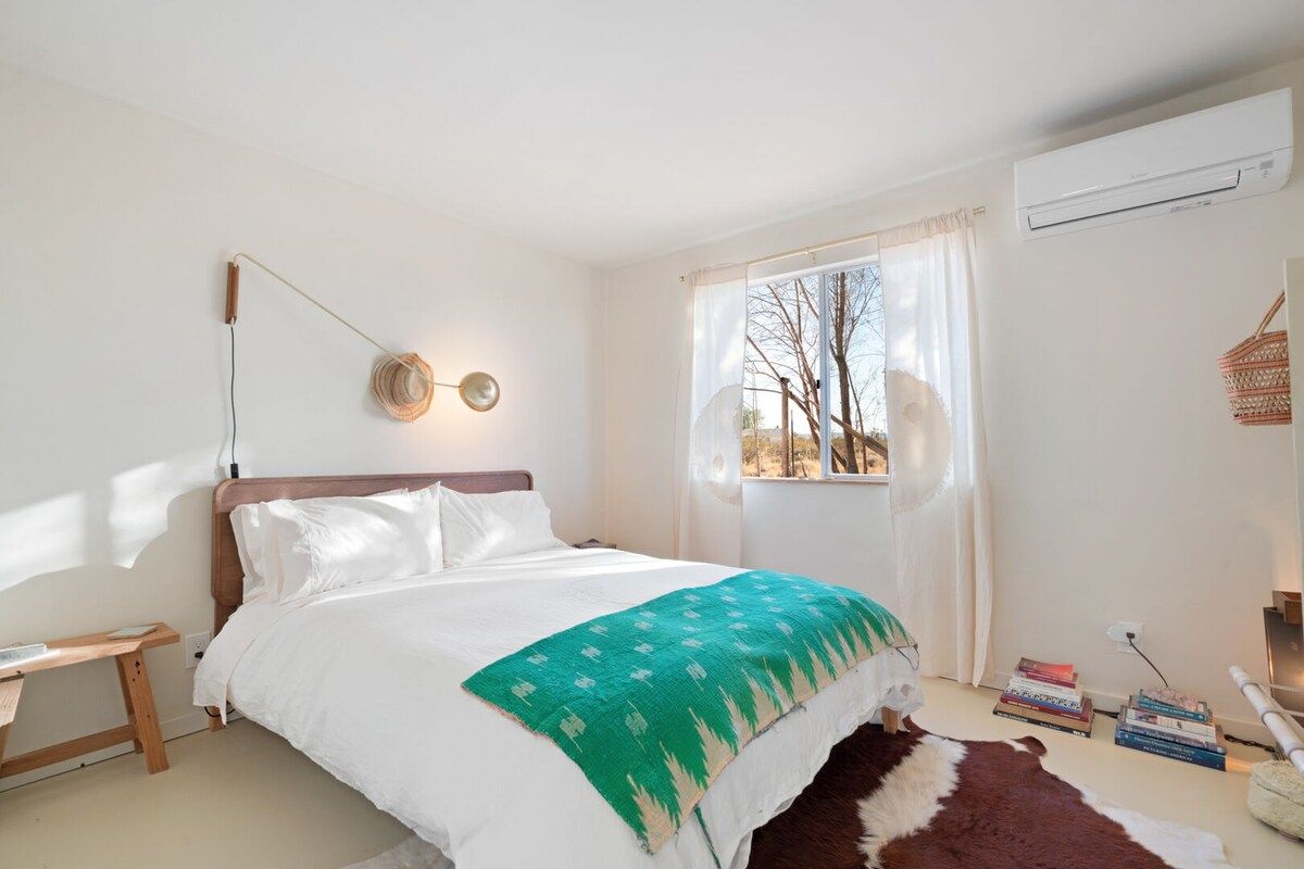 1 bedroom, WiFi (free), bed sheets