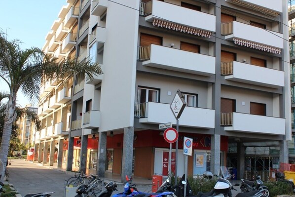 Front of property - Persea mare appartamenti (Taggia)