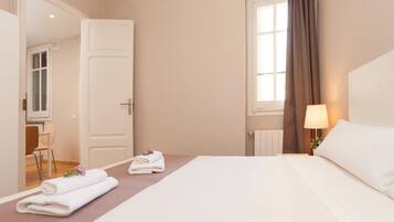 3 habitaciones, tabla de planchar con plancha y wifi gratis