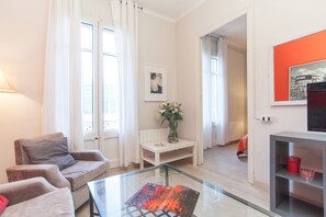 TV - SF An apartment 300 meters from the Sagrada Familia temple - FREE WIFI (Barcelona)
