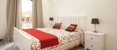 1 chambre, fer et planche à repasser, Wi-Fi gratuit, draps fournis