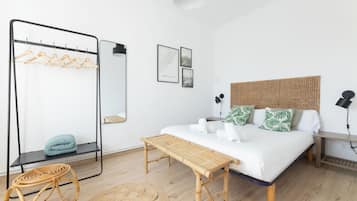 3 habitaciones, tabla de planchar con plancha, wifi y ropa de cama