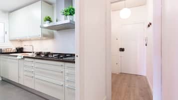 Fridge, microwave, oven, dishwasher