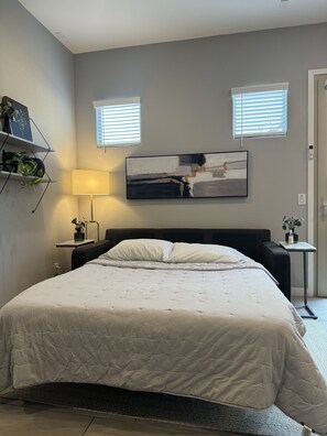 2 bedrooms, desk, iron/ironing board, free WiFi