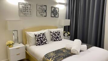 Apartment, Private Bathroom (Newpointe Stunning) | 1 bedroom