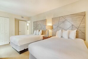 4 habitaciones, tabla de planchar con plancha, cuna de viaje y wifi 