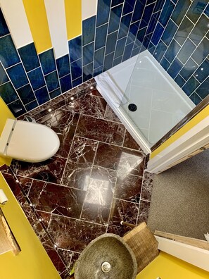 Bathroom - The Coach House and The Stable (Stroud)