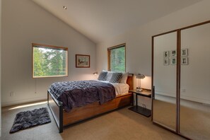 3 Schlafzimmer, Bügeleisen/Bügelbrett, kostenloses WLAN, Bettwäsche