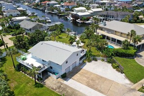 Exterior - Deep water access w/ 65ft inland slip! Private Beach access! Water Taxi! (Destin)