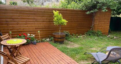 studio cosy avec jardinet