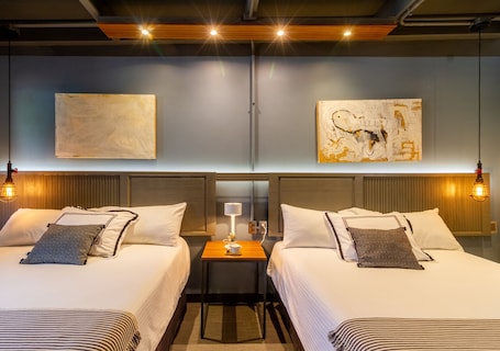 Superior Double Room | Desk, free WiFi, bed sheets