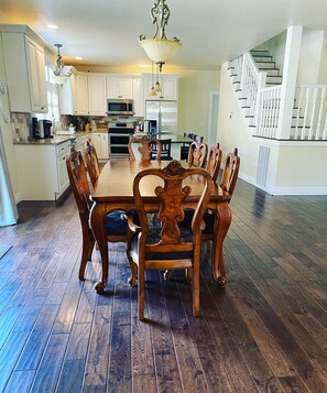 تناول الطعام