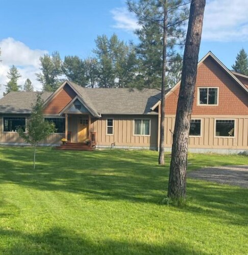 Tranquil Studio Apartment with Mountain Views.