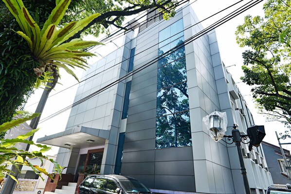 Exterior - Sutan Raja Guest House Talaga Bodas Bandung (Bandung)