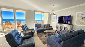 Smart TV, DVD player, table football, ping pong - Beach Club B2001 Gulf Front K/K/K/Q - Corner unit-WIFI -Beach! (Gulf Shores)