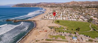 Contemporary Beach Getaway with Expansive Views