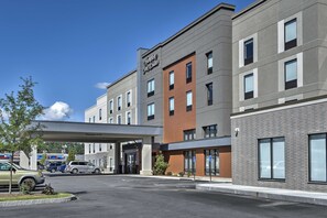 Exterior - Hampton Inn & Suites Keene (Keene)