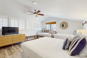 2 bedrooms, iron/ironing board, Internet, bed sheets