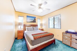 3 bedrooms, iron/ironing board, Internet, bed sheets