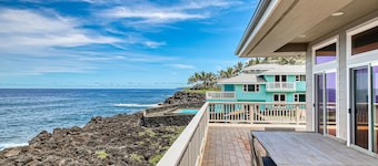 Oceanfront Home w/ Incredible Lanai, Great Ocean View, WiFi, Washer/Dryer
