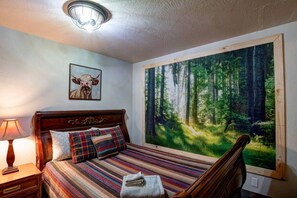 Desk, iron/ironing board, travel cot, free WiFi